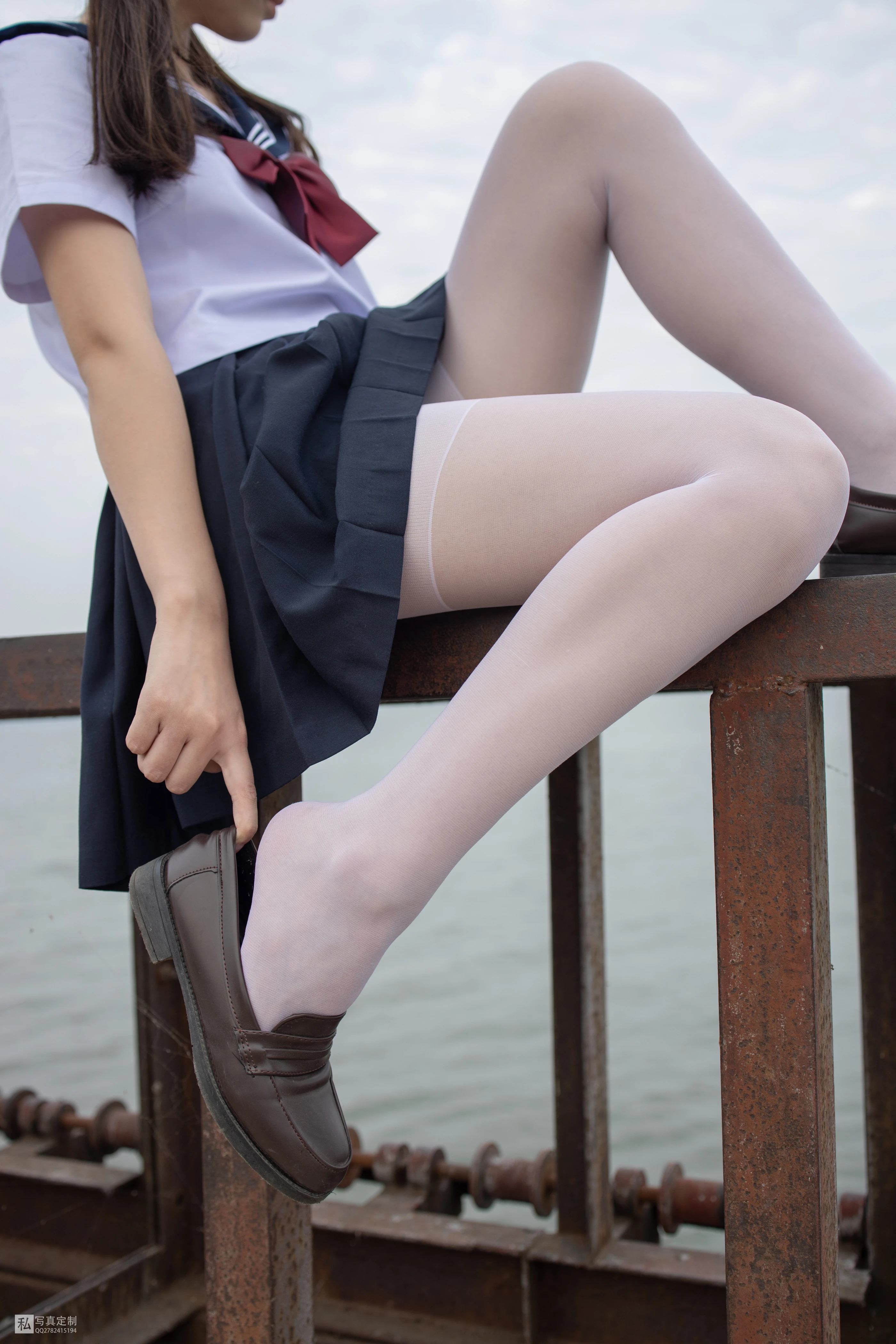 森萝财团 JKFUN-028 抑郁湖边与绝望天台 15D白丝 默陌 [58P 2V]插图6